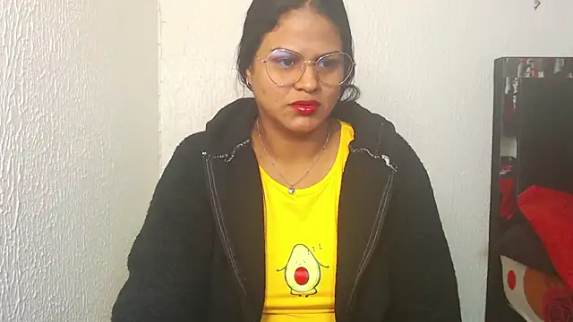 SweetAlmaa online show from 03.20.25