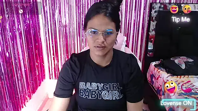 SweetAlmaa online show from 03.14.26