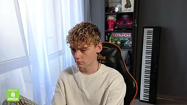 Keytaro online show from 09.19.25