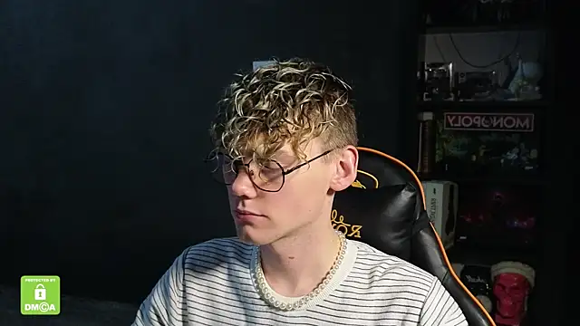 Keytaro online show from 11.28.25