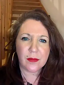 Snapshot of Candy-Desire chatting on 02.15.25 Candy-Desire online show from 02.15.25