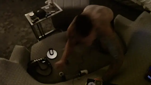 Snapshot of UnCuTupTheBuTT chatting on 10.05.25 UnCuTupTheBuTT online show from 10.05.25