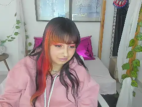 lussyevans24 online show from 01.14.25