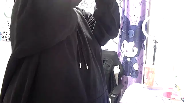 Snapshot of lussyevans24 chatting on 11.07.25 lussyevans24 online show from 11.07.25