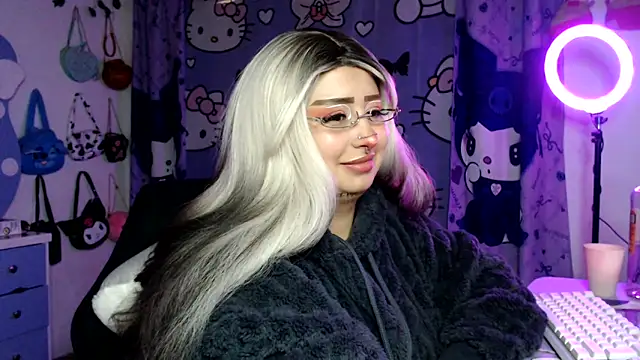 lussyevans24 online show from 03.02.26