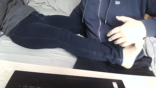 margotgra82 online show from 03.13.25