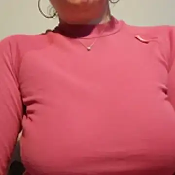 Snapshot of Viola8p chatting on 11.12.25 Viola8p online show from 11.12.25