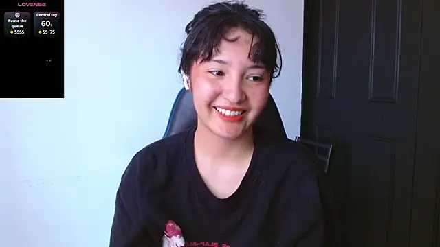 Snapshot of alexaa08 chatting on 05.28.26 alexaa08 online show from 05.28.26