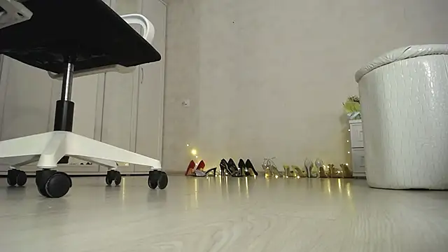 Devil Goddess online show from 01.15.25