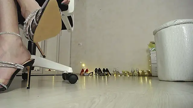 Devil Goddess online show from 01.15.25