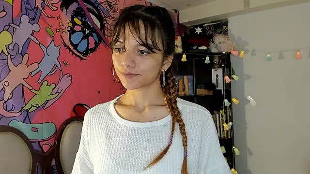 Snapshot of kittyzenn chatting on 11.05.25 kittyzenn online show from 11.05.25