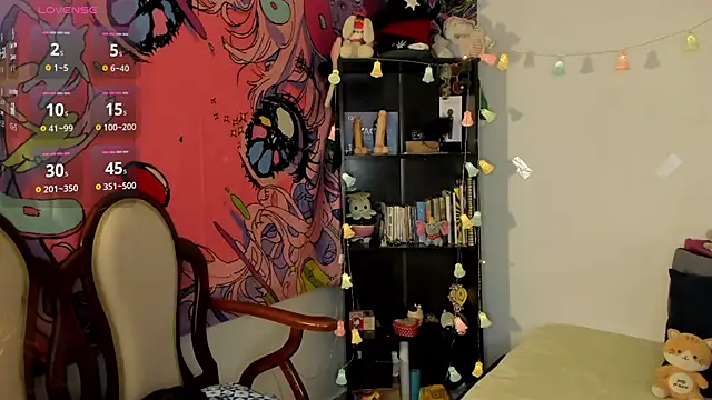 Snapshot of kittyzenn chatting on 11.10.25 kittyzenn online show from 11.10.25