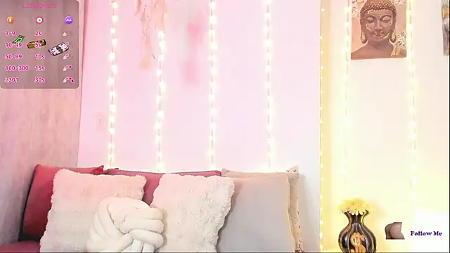 StormiRusso online show from 11.19.25