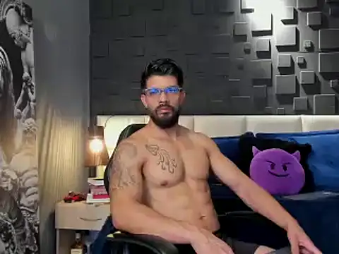 DannSaenz online show from 01.23.25