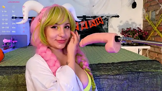 Snapshot of Kurama_Katana chatting on 10.28.25 Kurama Katana online show from 10.28.25