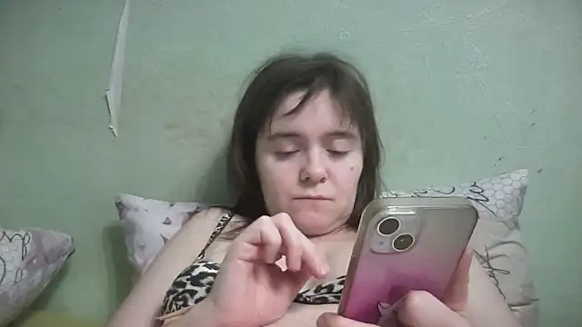 Snapshot of Diamond_Tyler chatting on 02.12.26 Diamond Tyler online show from 02.12.26