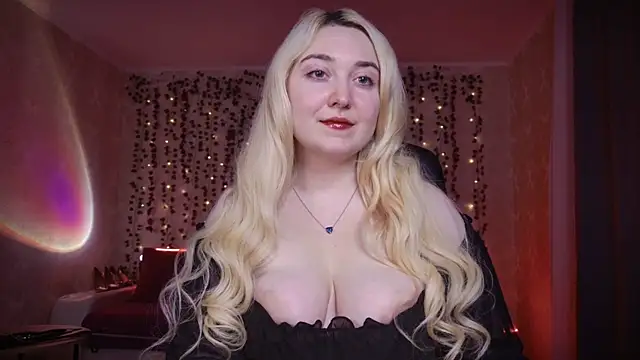 AllisonBlack  online show from 10.11.25