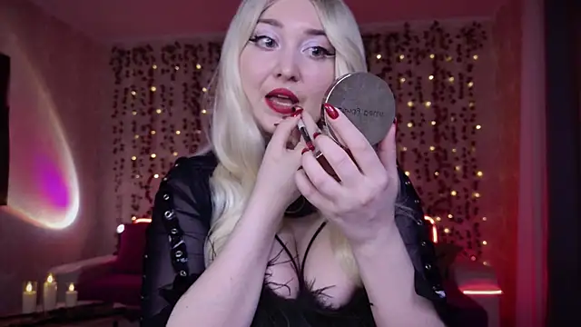 AllisonBlack  online show from 11.08.25