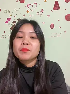 Maeve2k5 online show from 12.19.24