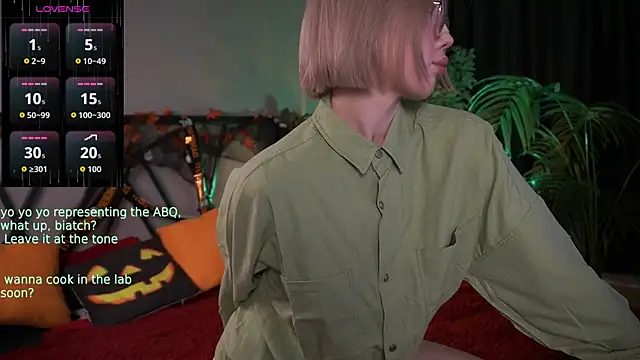 LindaThacker online show from 10.26.25