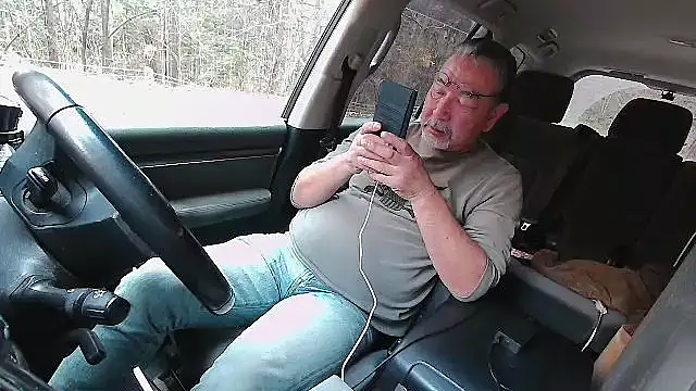 Snapshot of kumao2 chatting on 11.05.25 kumao2 online show from 11.05.25