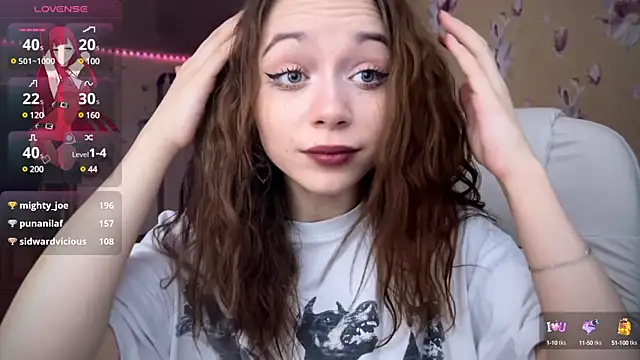 Snapshot of _SofiaBrown chatting on 02.12.25 SofiaBrown online show from 02.12.25