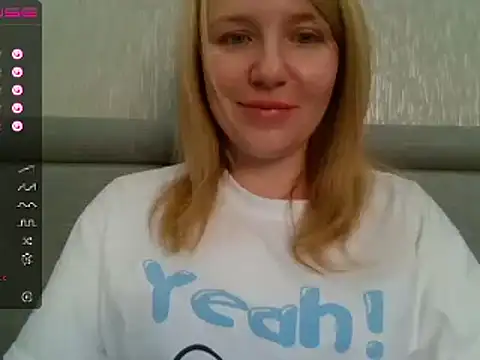 Snapshot of urbadkitty chatting on 01.15.25 urbadkitty online show from 01.15.25