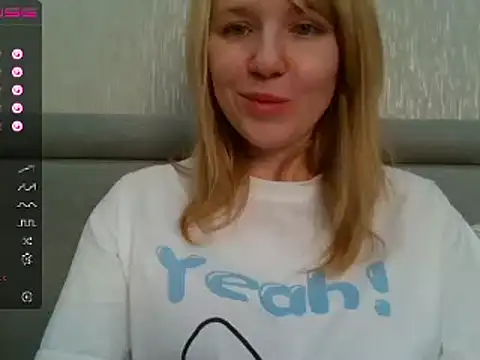 Snapshot of urbadkitty chatting on 01.16.25 urbadkitty online show from 01.16.25