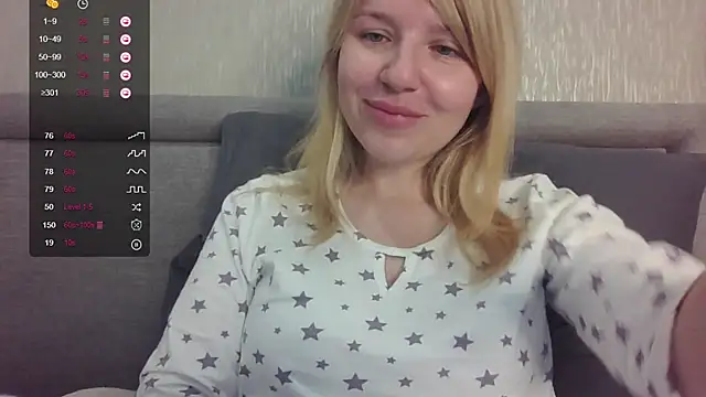 Snapshot of urbadkitty chatting on 09.16.25 urbadkitty online show from 09.16.25