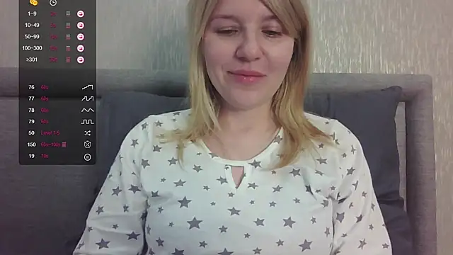 Snapshot of urbadkitty chatting on 09.18.25 urbadkitty online show from 09.18.25