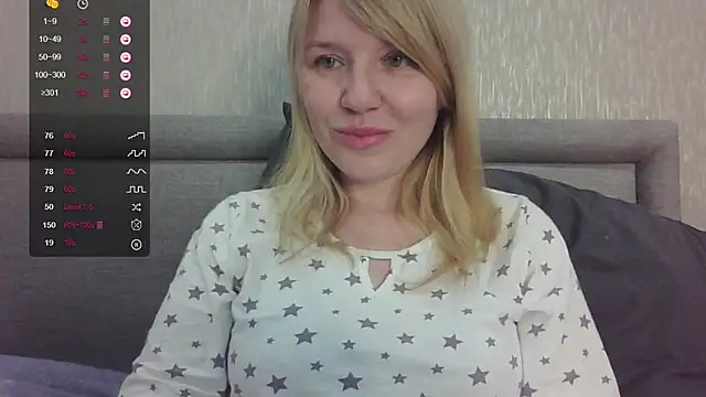 Snapshot of urbadkitty chatting on 09.23.25 urbadkitty online show from 09.23.25