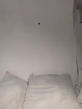 Snapshot of gymyagirlll chatting on 10.25.25 gymyagirlll online show from 10.25.25