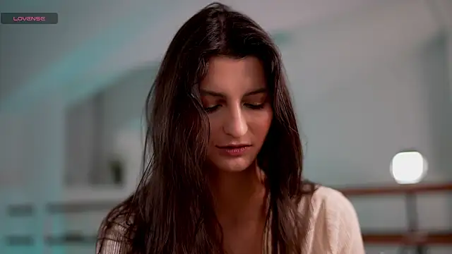 horny  land online show from 01.31.25