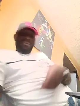 Snapshot of ClinDi chatting on 06.15.26 ClinDi online show from 06.15.26