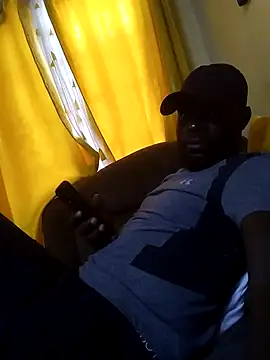 Snapshot of ClinDi chatting on 06.21.26 ClinDi online show from 06.21.26