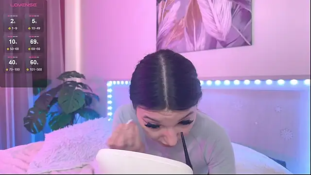 Snapshot of Veronica_leal chatting on 04.28.26 Veronica leal online show from 04.28.26