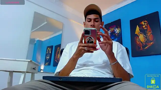 Snapshot of Valerio_20 chatting on 12.27.24 Valerio 20 online show from 12.27.24