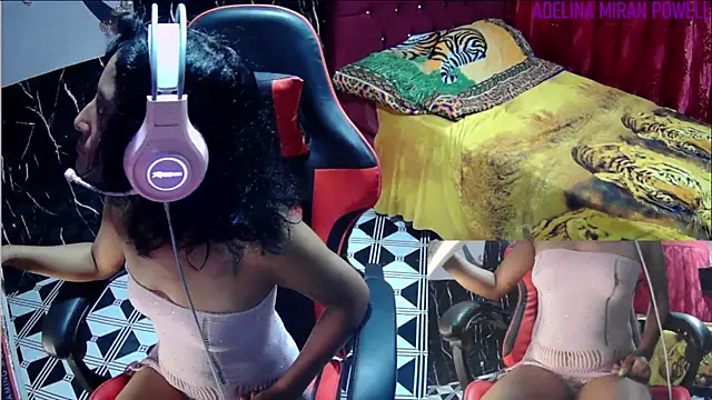 Snapshot of AdelinaMiran90 chatting on 12.29.24 AdelinaMiran90 online show from 12.29.24