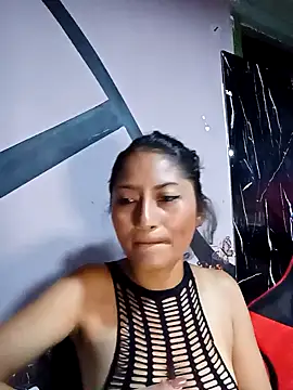 Snapshot of AdelinaMiran90 chatting on 01.26.25 AdelinaMiran90 online show from 01.26.25