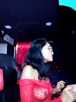 Snapshot of AdelinaMiran90 chatting on 10.23.25 AdelinaMiran90 online show from 10.23.25