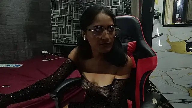 Snapshot of AdelinaMiran90 chatting on 03.12.26 AdelinaMiran90 online show from 03.12.26