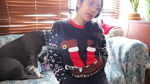 Snapshot of fergie21 chatting on 12.18.24 fergie21 online show from 12.18.24