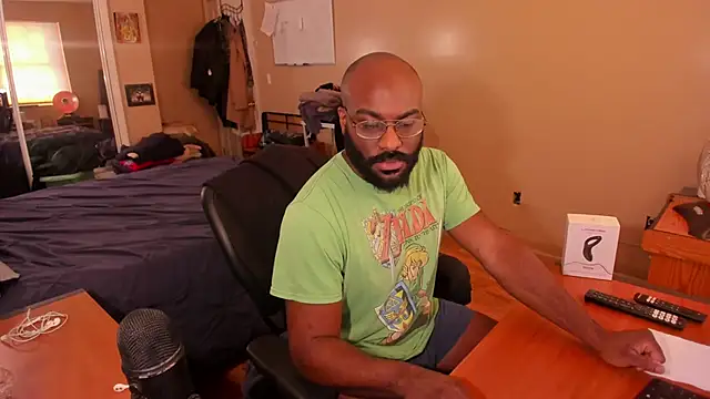 MrChuckDailyXXX online show from 12.22.24