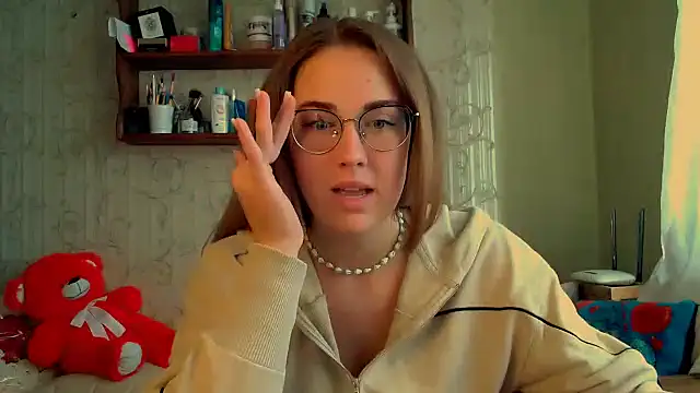 luxie milady online show from 10.06.25