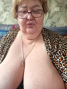 Awn290668 online show from 03.06.26