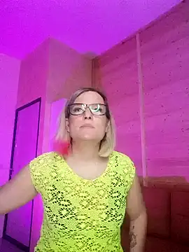 EVAshinyGIRL online show from 03.02.25