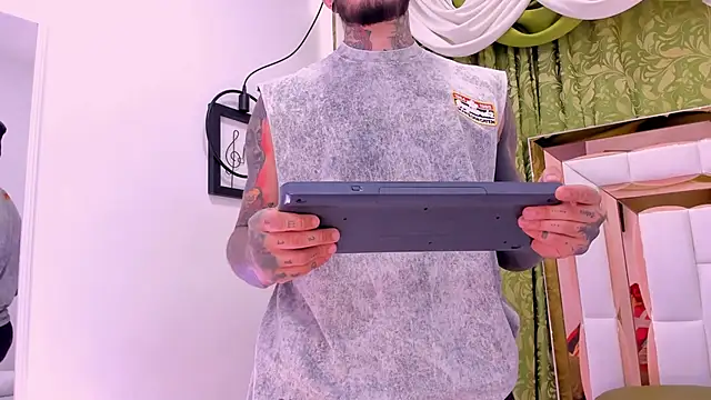 dilan scootk  online show from 12.02.25