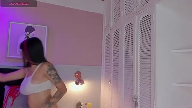 naoko kirino online show from 01.05.25