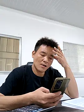 Snapshot of kisstoyousoon2024 chatting on 09.11.25 kisstoyousoon2024 online show from 09.11.25