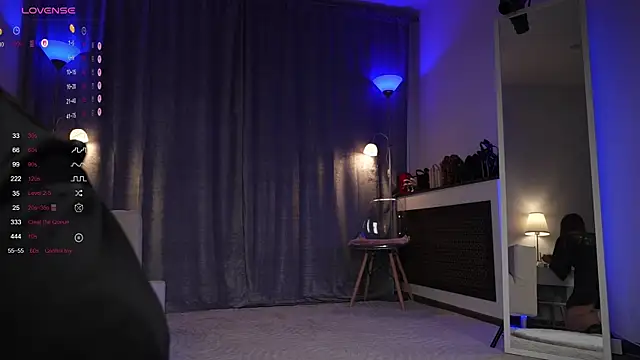 Amely Young online show from 09.22.25